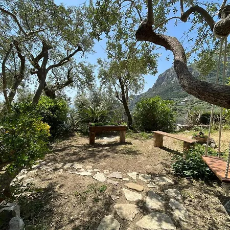 Donna Giulia アパート ネラノ